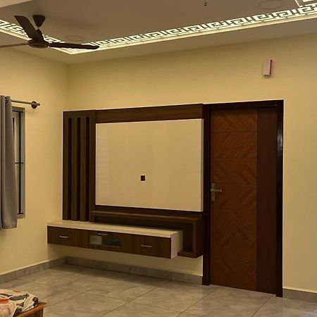 Guru Home Stay Near Sri Ramanasramam Tiruvannāmalai المظهر الخارجي الصورة