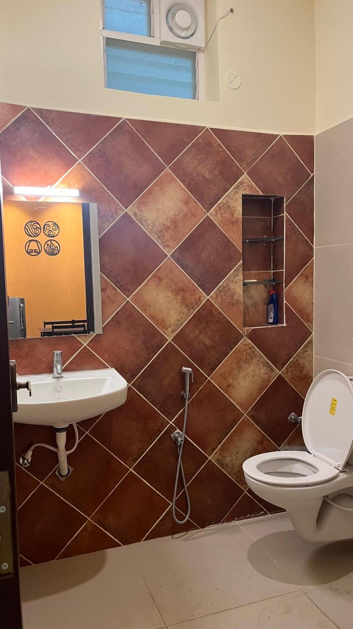 Guru Home Stay Near Sri Ramanasramam Tiruvannāmalai المظهر الخارجي الصورة