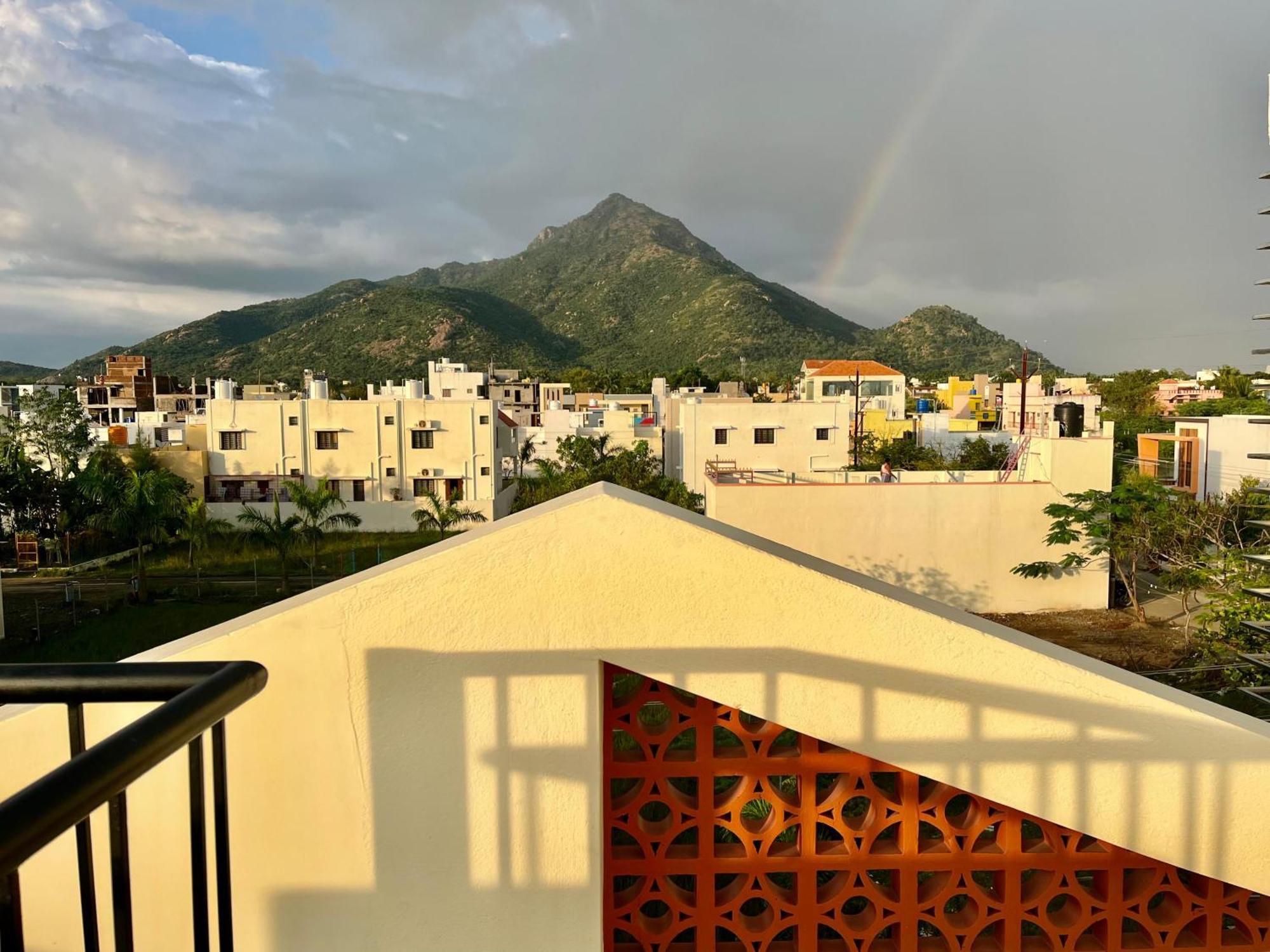Guru Home Stay Near Sri Ramanasramam Tiruvannāmalai المظهر الخارجي الصورة